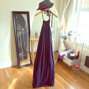 🎉Forever21 Halter maxi dress size S🎉